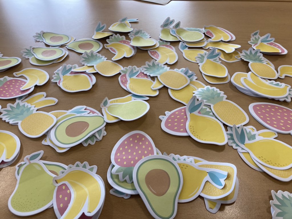 MariaLeveridge's tweet photo. In my happy place #TreeOfLifeExeter
Our fruits the gifts we give to others
A little bit of #CookAndExeter at lunchtime too ๐ #T1D #diabetes https://t.co/UF21QS0gwt