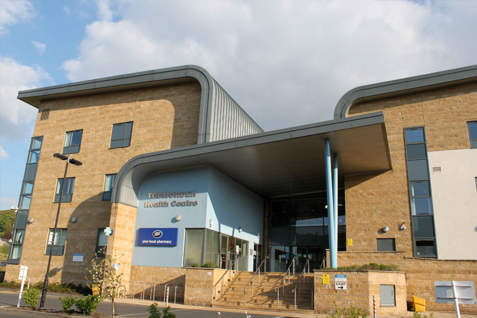 EileenKelly33's tweet photo. Another great Upper Valley Primary Care Network Strategy Meeting at Todmorden Health Centre yesterday. Agreeing strategy for the forthcoming year #improveservices #removebarriers #community #support #residents #outreach #Todmorden #HebdenBridge #Calderdale
@caldercares @CHFTNHS https://t.co/TehQ3UFgIh