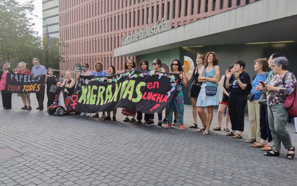 EL DIA LLEGO! Y AQUI TODAS PARA UNA EN DEFENSA DE UNA AGRESION MAS!
Si nos tocan a una nos tocan a todas!!
