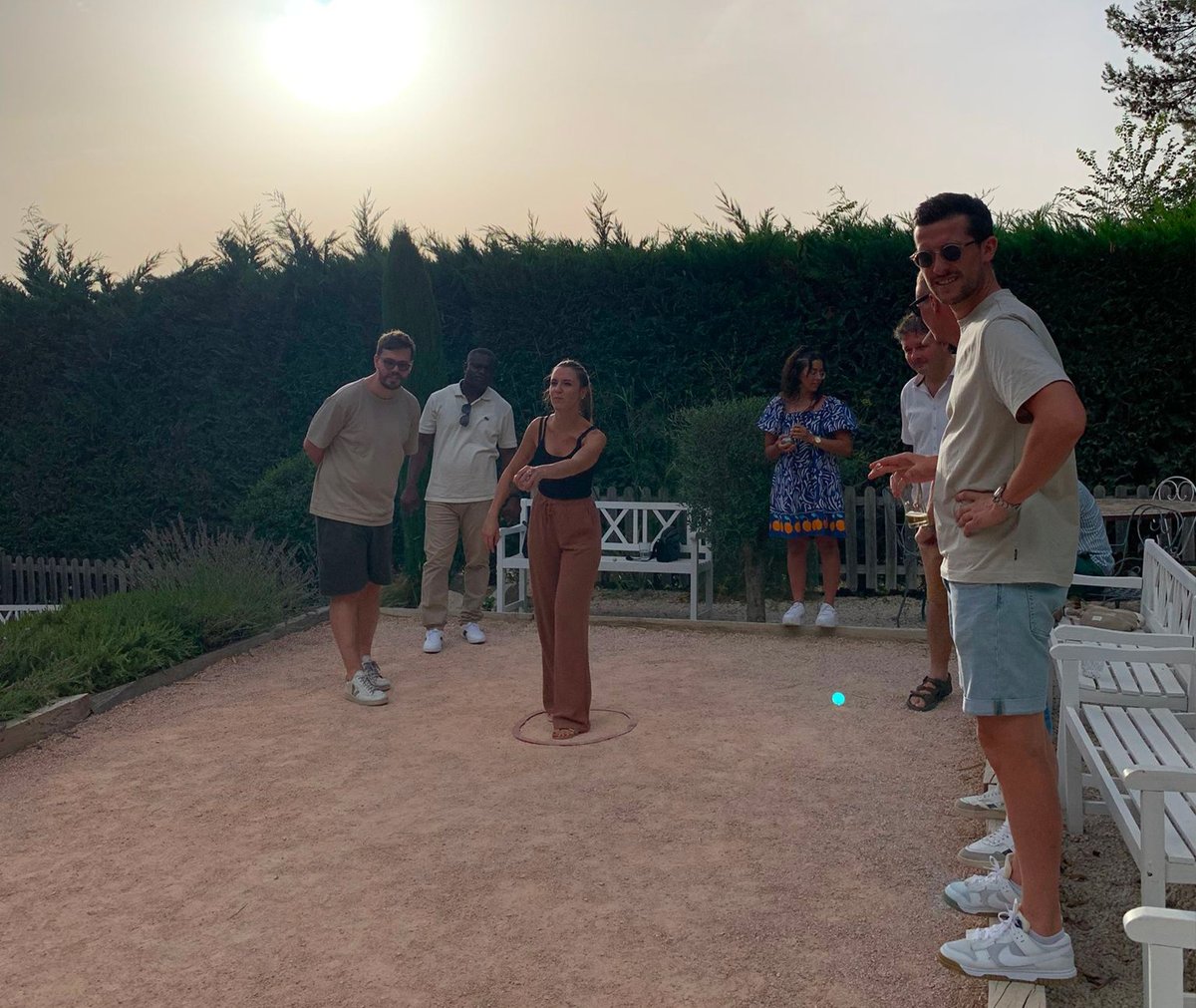 HR_Team_Group's tweet photo. Retour en images sur notre Summer Party marseillaise ! 📸🏝🍹

Mardi soir, nos HR Teammates marseillais se sont réunis au restaurant Gaodina, situé à Aix-en-Provence. 📍

Merci à tous pour votre présence &amp; à très vite. 🔥 https://t.co/tpDVgrx5Wi