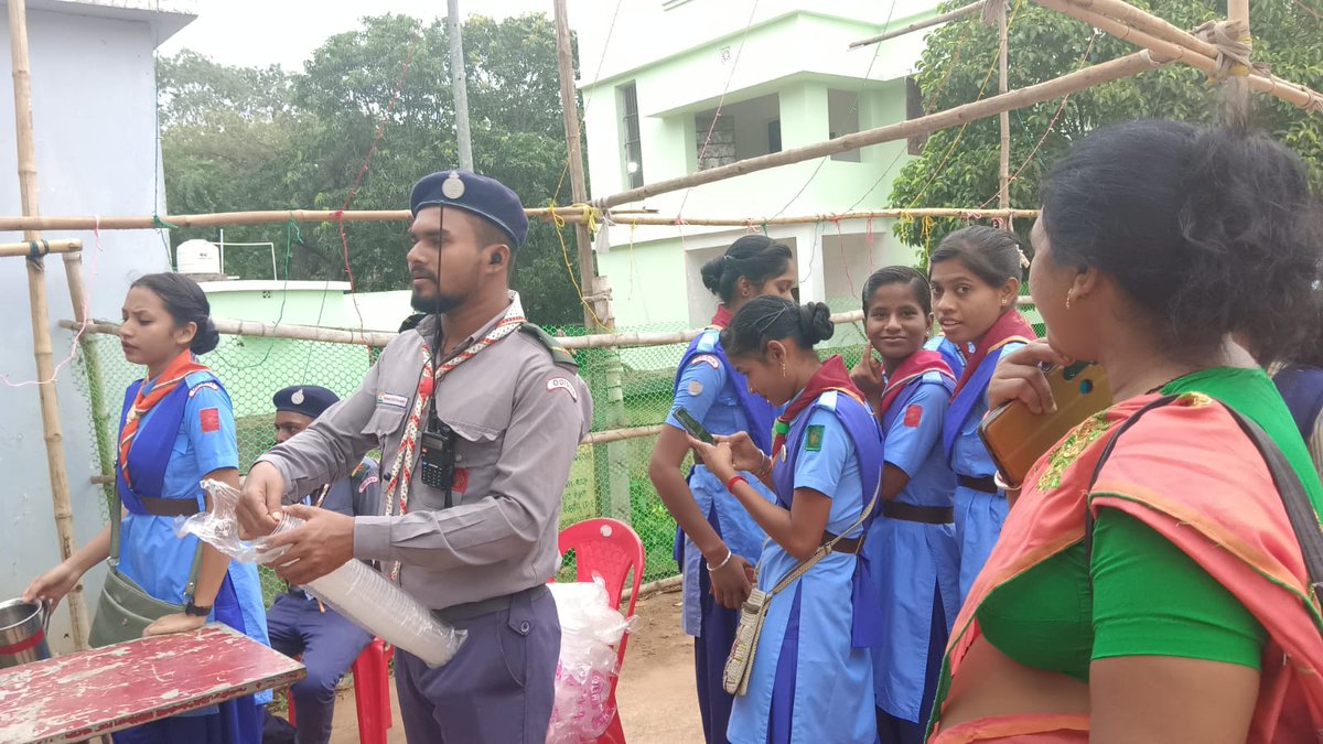 1980_chitrada's tweet photo. A small service for the devotees of Chitrada and other places on the occasion of Ratha Yatra by the Students of Scout and Guide, NSS and  YRC of Chitrada College, Chitrada, MBJ. https://t.co/OTim6hzNoQ