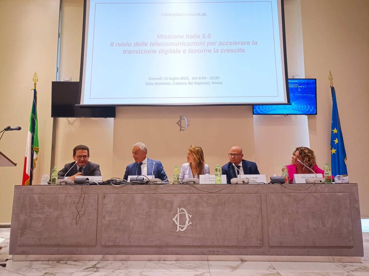 I-Com (@icompetitivita) on Twitter photo š¢ Ha inizio il convegno pubblico Futur#Lab ā#MissioneItalia 5.0. Il ruolo delle #telecomunicazioni per accelerare la #transizione #digitale e favorire la crescitaā.
Introducono il presidente I-Com <a href="/daempoli/">Stefano da Empoli</a> e la presidente #JoinGroup Alessandra Bucci š š¢ Ha inizio il convegno pubblico Futur#Lab ā#MissioneItalia 5.0. Il ruolo delle #telecomunicazioni per accelerare la #transizione #digitale e favorire la crescitaā.
Introducono il presidente I-Com <a href="/daempoli/">Stefano da Empoli</a> e la presidente #JoinGroup Alessandra Bucci š