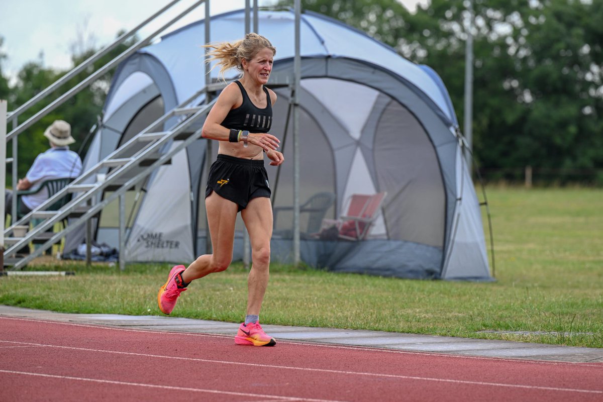 TeamHour7's tweet photo. Congratulations to team Hour 7 athlete @AmendSamantha on her 6hr event last weekend.
This event was used by Sam as part of her preparation for the 24hr World Champs in December. 

📸 Trevor Hunter

#hour7 #teamhour7 #mentalperformance #nutrition #elite #worldclass #ultrarunning https://t.co/ngGKBxqb1e