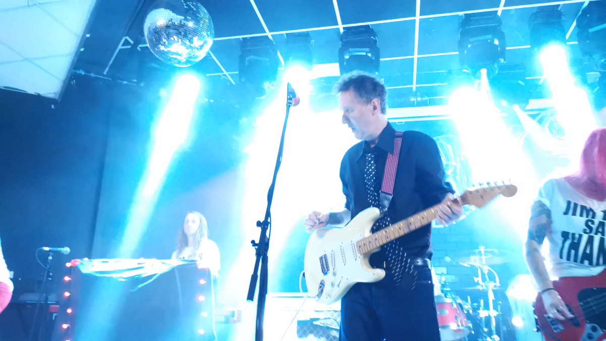 ChrisThomas2015's tweet photo. @mrjimBob @Nath_Brudenell Flippin' belter of a gig 😁 https://t.co/y43usSIIvB