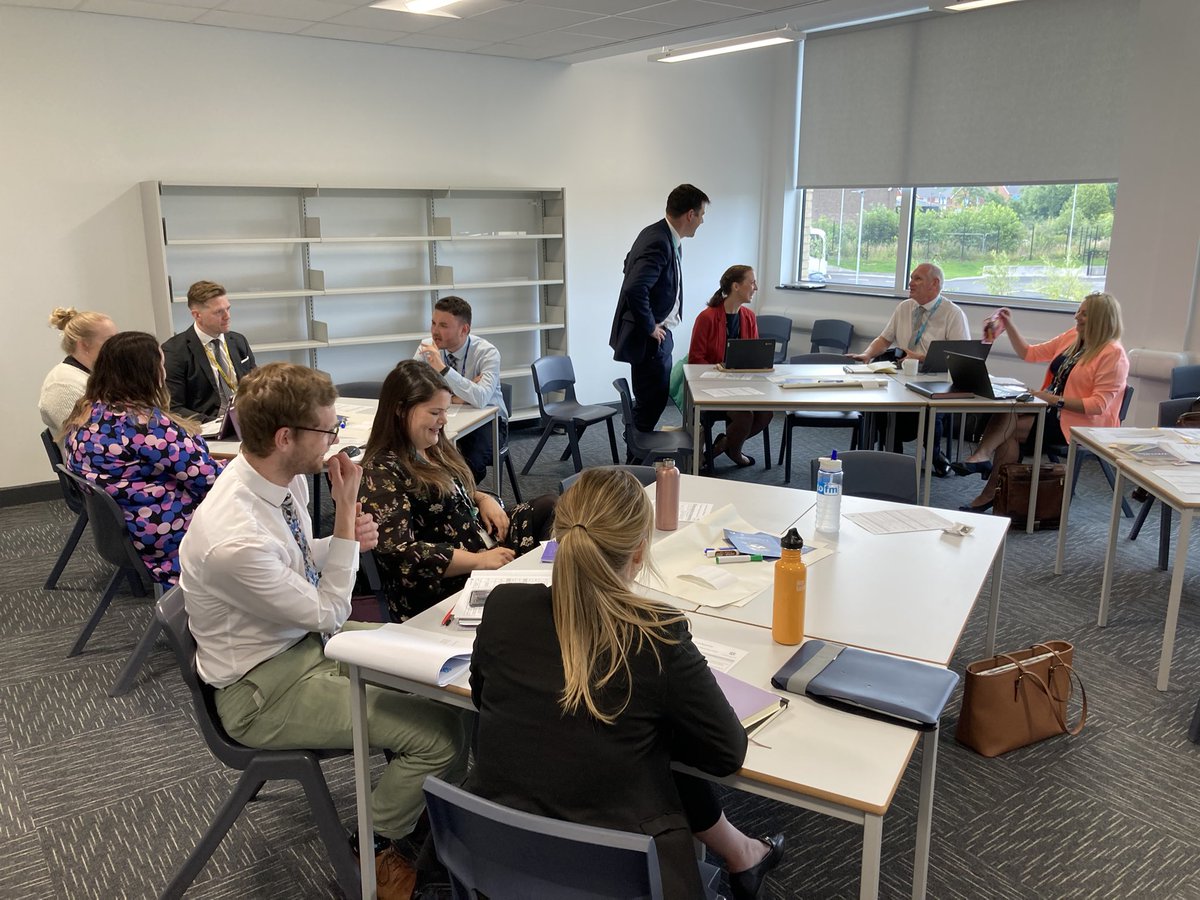 smortime's tweet photo. Just starting the first @CoopAcademies Secondary Science Conference with our fantastic Heads of Department. Exciting day ahead! #CoopScience https://t.co/ZEPWqVx0Gt