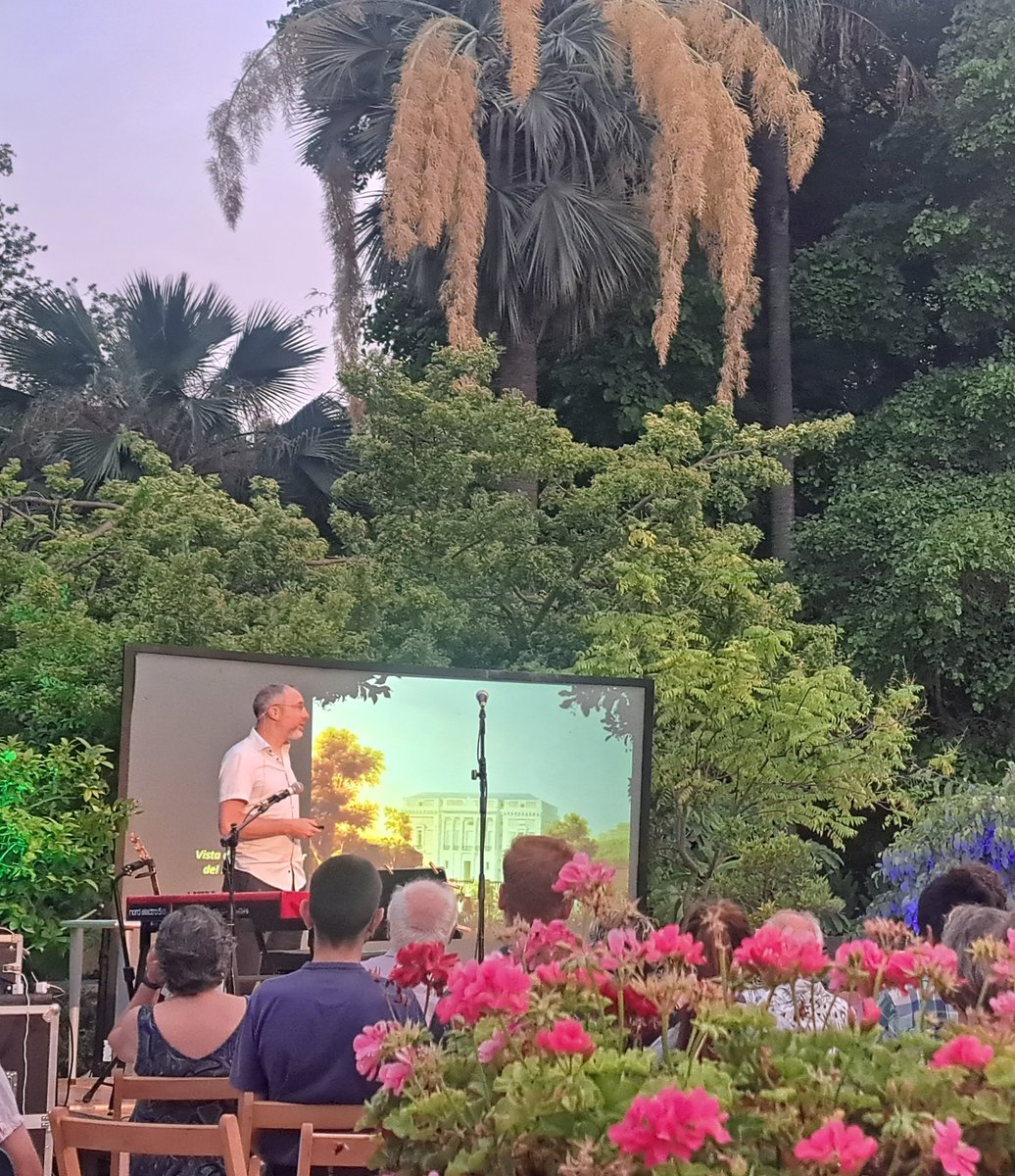 MaiteIbanez's tweet photo. 🌳🌾 Jornada de 'Ciencia a la fresca' organizada por @JardiBotanicUV 

🖼 Magnífica charla de @eduardobarba_ revisando algunas pinturas del @museodelprado a través de las flores y plantas, y la música de @NElctric

Enhorabuena @EvaBotanic 👏👏 https://t.co/GoBwOUxCbx