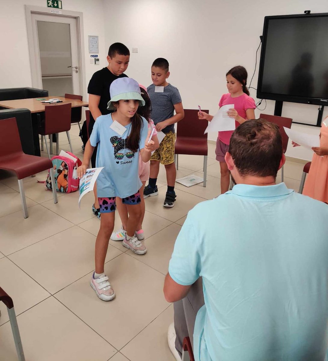 Session 2 of the Super Sibs programme was held yesterday, this time discussing hopes and fears. 

Thanks to Ronald McDonald House Charities Malta for hosting us! 

#sapport2023 #20senataservizz #supersibs #summerprogramme #interactivesessions #children #siblingwithdisability #fun