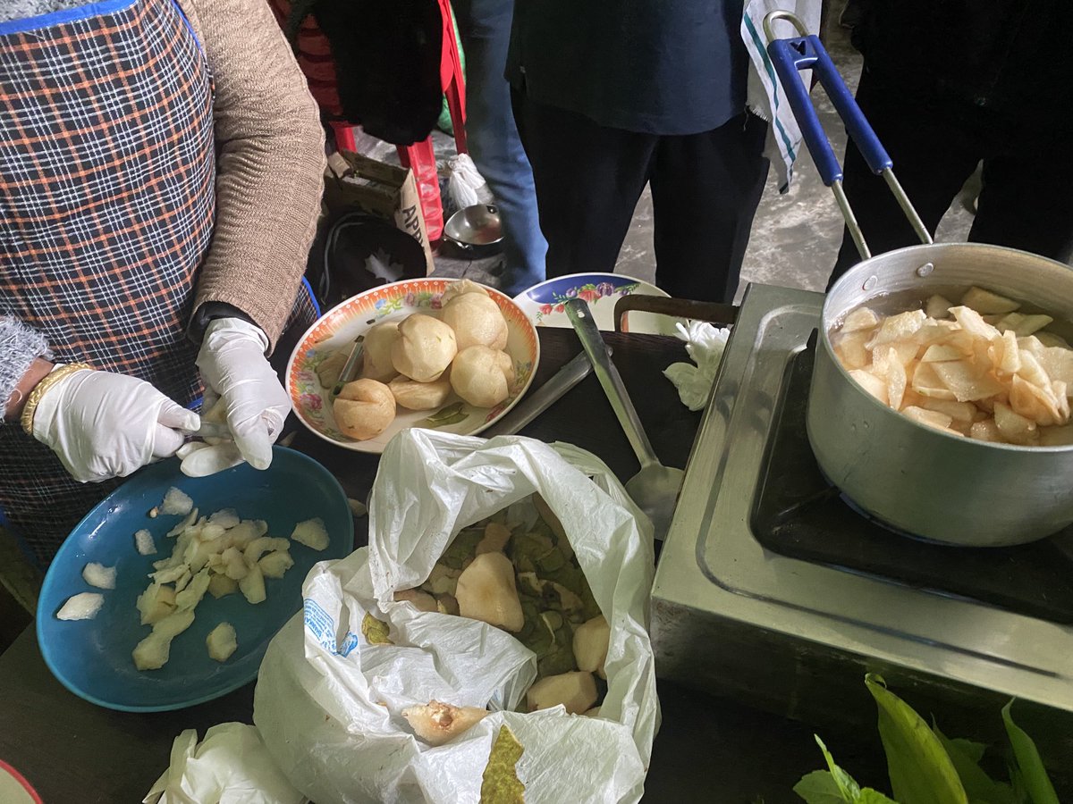 anilgb's tweet photo. Dharambir, pioneer food processing innovator guiding #yangte shg in making several products fr self reliance, marketing & augmenting livelihood thru @giangujarat @DBTIndia west sikkim @honeybeenetwork https://t.co/Q9U17fpSB1