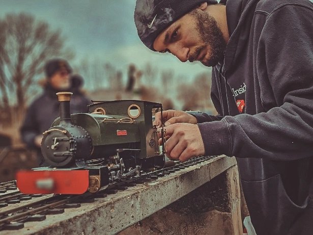 ButterleyGRA's tweet photo. Coal &amp; Spirit-Fired Running Day this weekend on the 16th of July! Also, it's the @midrlybutterley 's Transport Festival! 
#ButterleyGardenRailway #BGRA 
#GardenRailway #gscalelayout #gardentrain #gardenlayout #Railway  #railroad #Locomotive #LiveSteam #lightroom  #minaturerailway https://t.co/hTjsKIPauJ