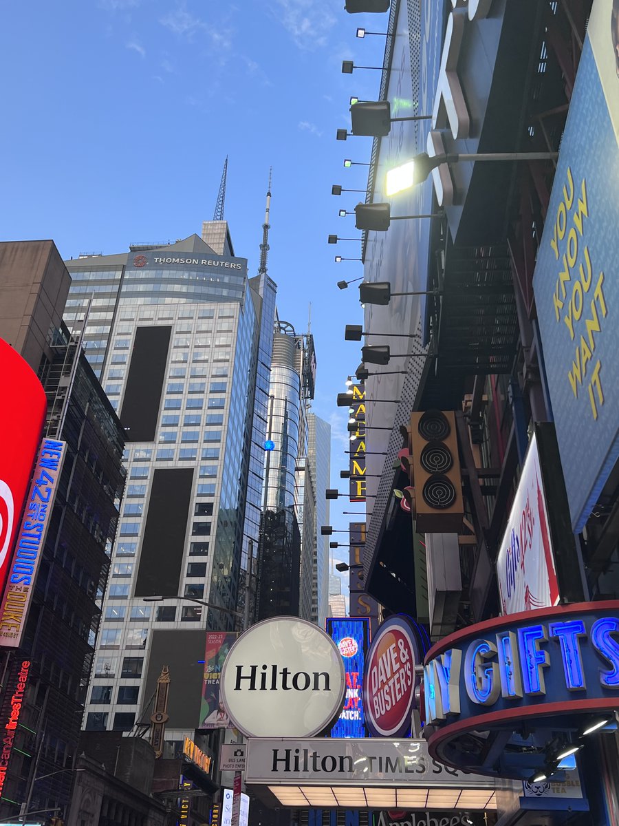 NAEducation's tweet image. It’s an exciting time of the year for our Nord Anglia family of schools as the NAE-@UNICEF Student Summit kicks off! Over 100 students arrived in New York City today! #NAESocialImpact #CreateYourFuture
