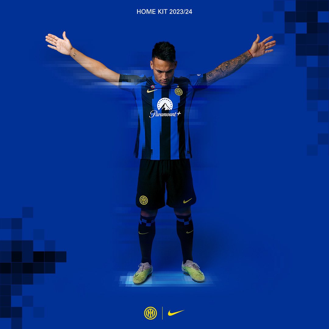 Inter_id's tweet photo. Jersi Resmi 2023/24 kami bersama @nikefootball 🖤💙

Paramount Plus akan menjadi Official Front Jersey Partner dan eBay akan berlanjut menjadi Sleeve Partner 🤝

#IMInter https://t.co/n58Mx7aiva