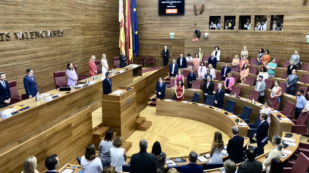 🗣️Comienza el debate de investidura de @CarlosMazon40 con un minuto de silencio en recuerdo de Miguel Ángel Blanco
🔴Toda la información en #LaPalestra y @999plazaradio