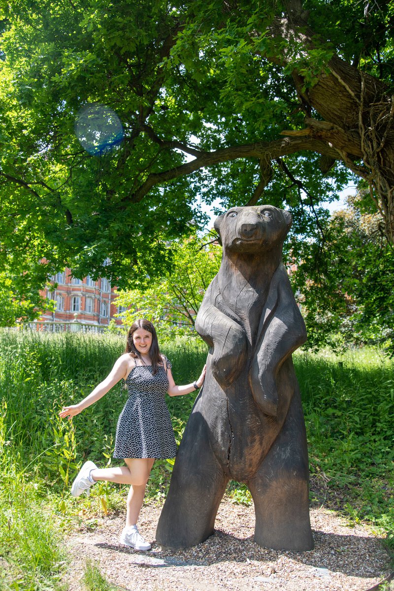 Hello everyone!☀️ 

I’m Hannah and I’ve officially taken over the RHSU President twitter. I’m looking forward to representing student voices this year and working with students and the university to improve student experience🤩