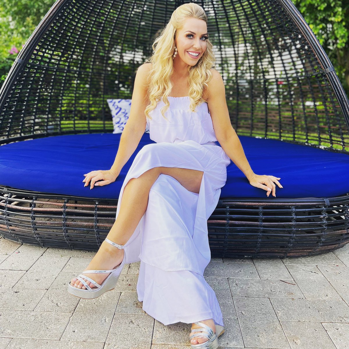 laurahamiltontv's tweet image. About last night... Did Sparks fly? Or was it a burn out for our first couple?  I'm super excited for this dating series to air in Autumn this year when you will find out... #datingseries #love #writteninthestars @SandalsResorts #Barbados