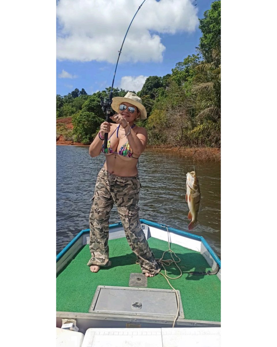 BuzzCastAPP's tweet photo. 🌊A womon who loves the sea, fishing and the sun is very attractive.
👉The streamer is ❣️🌙luna🍻🔫⅁亗ᗩ
Come and follow: 4552827
#buzzcast #livestream #streamernation #streamerin #selfile #streamergirl #newstreamer #livesteam #streamerespañol #streamergirl #liveapp https://t.co/SrYoJcBZ6V
