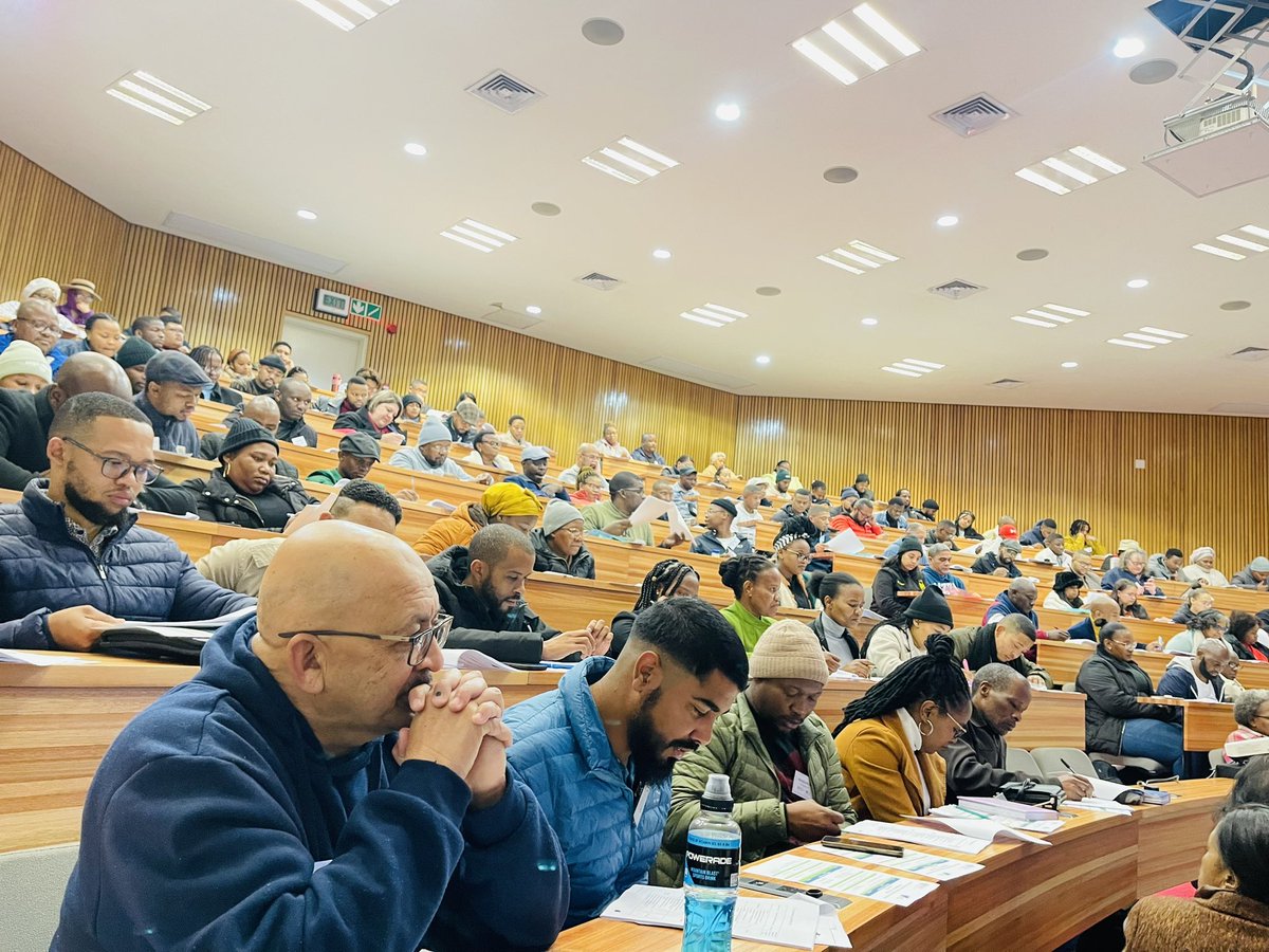 We joined Provincial Minister of Education <a href="/DavidMaynier/">David Maynier</a> this morning on his visit to the CTLI where teachers are attending the #BackonTrack training. Thank you to all the teachers who are working tirelessly to ensure that we get our learners #BackonTrack
