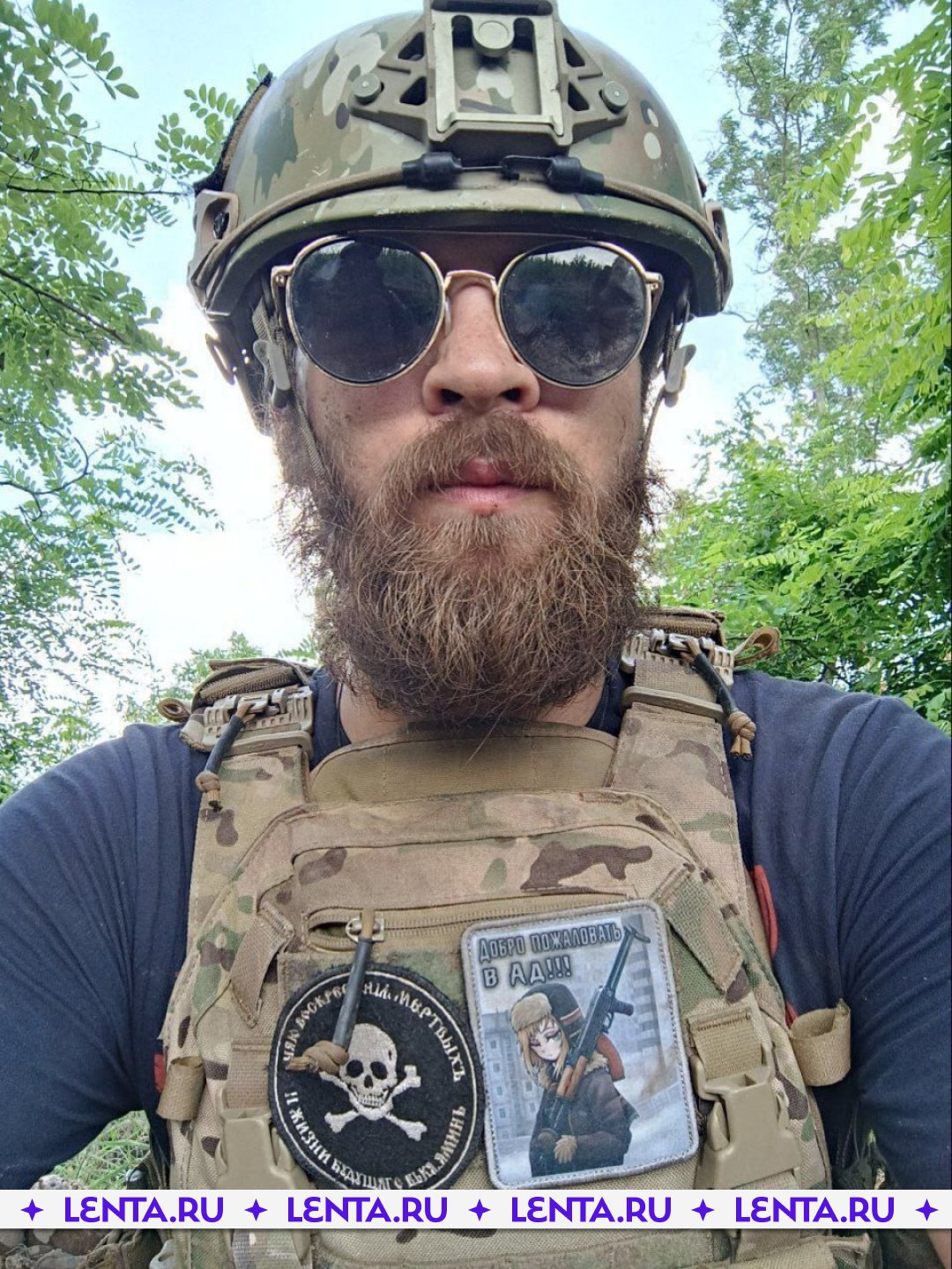 Лента.ру on Twitter: "Российские военные, захватившие американскую БМП ...