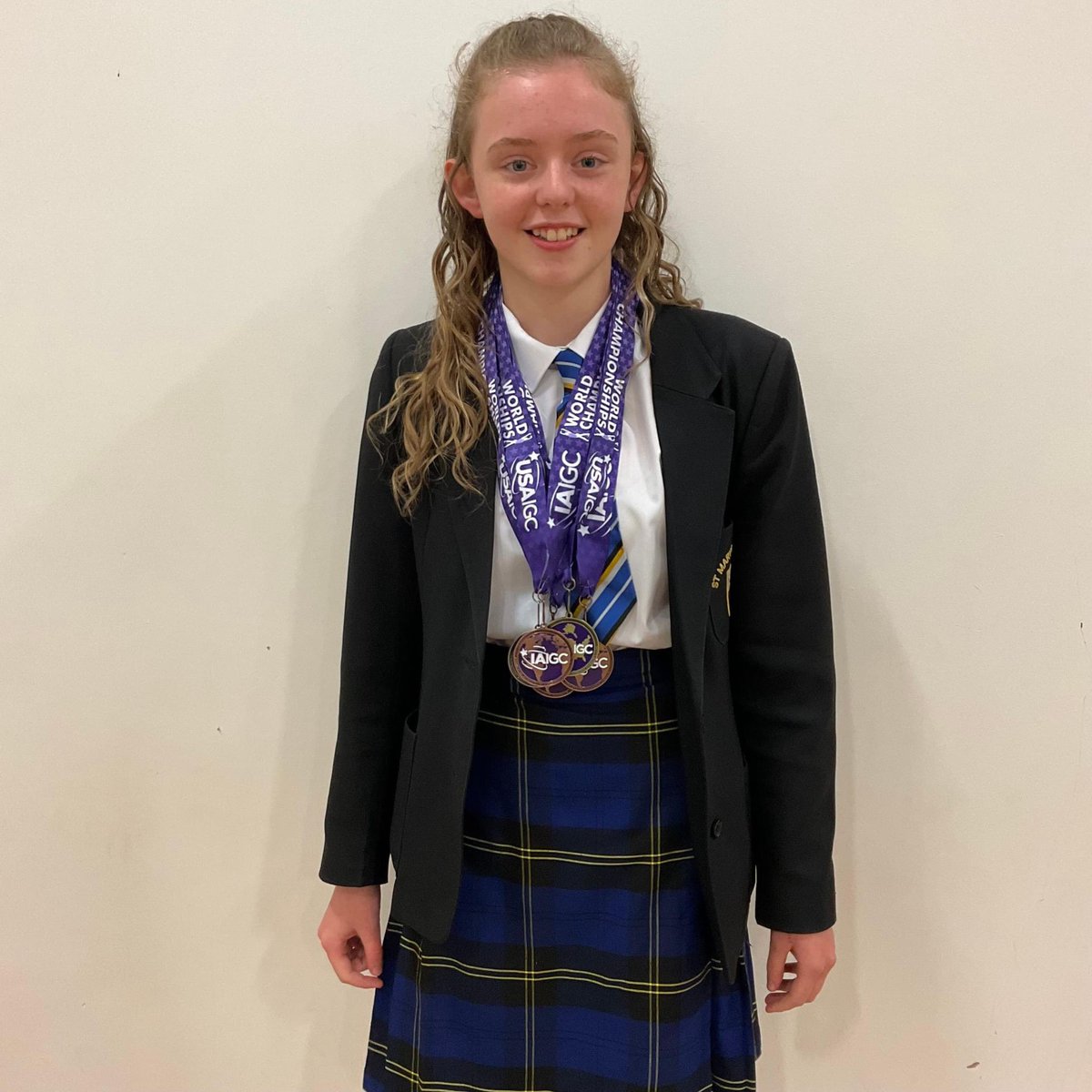 LSMPEDEPT's tweet photo. Congratulations to D. Halliwell who has returned from Florida with a great collection of medals and an overall title of 2nd in the World, finishing as Runner-Up of the World Gymnastics Championships. Her achievement includes a Gold in Beam and Bronze in both Floor and Bars. https://t.co/rKFF2DUk2Q