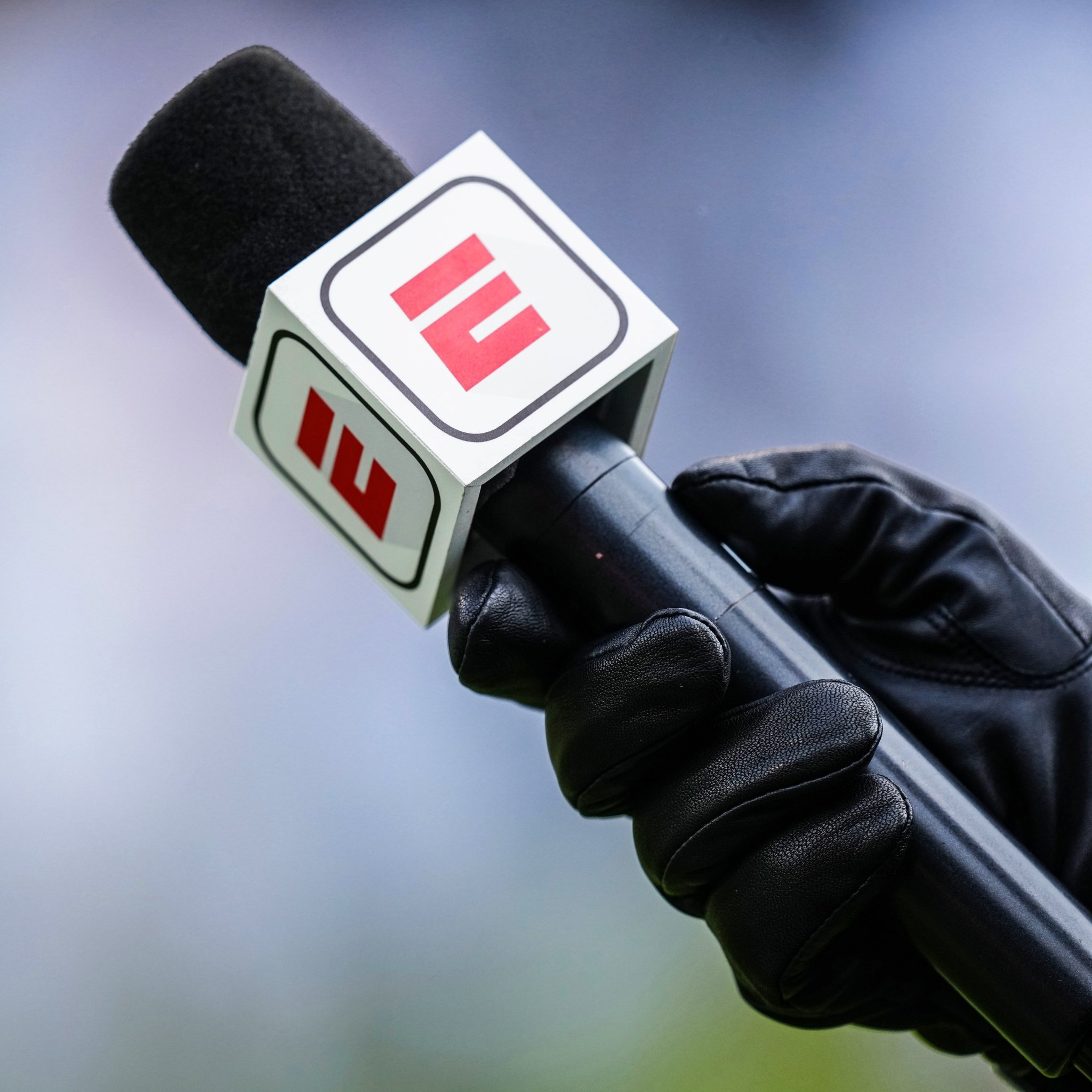 [分享] 米老鼠有意把ESPN部分股權賣了