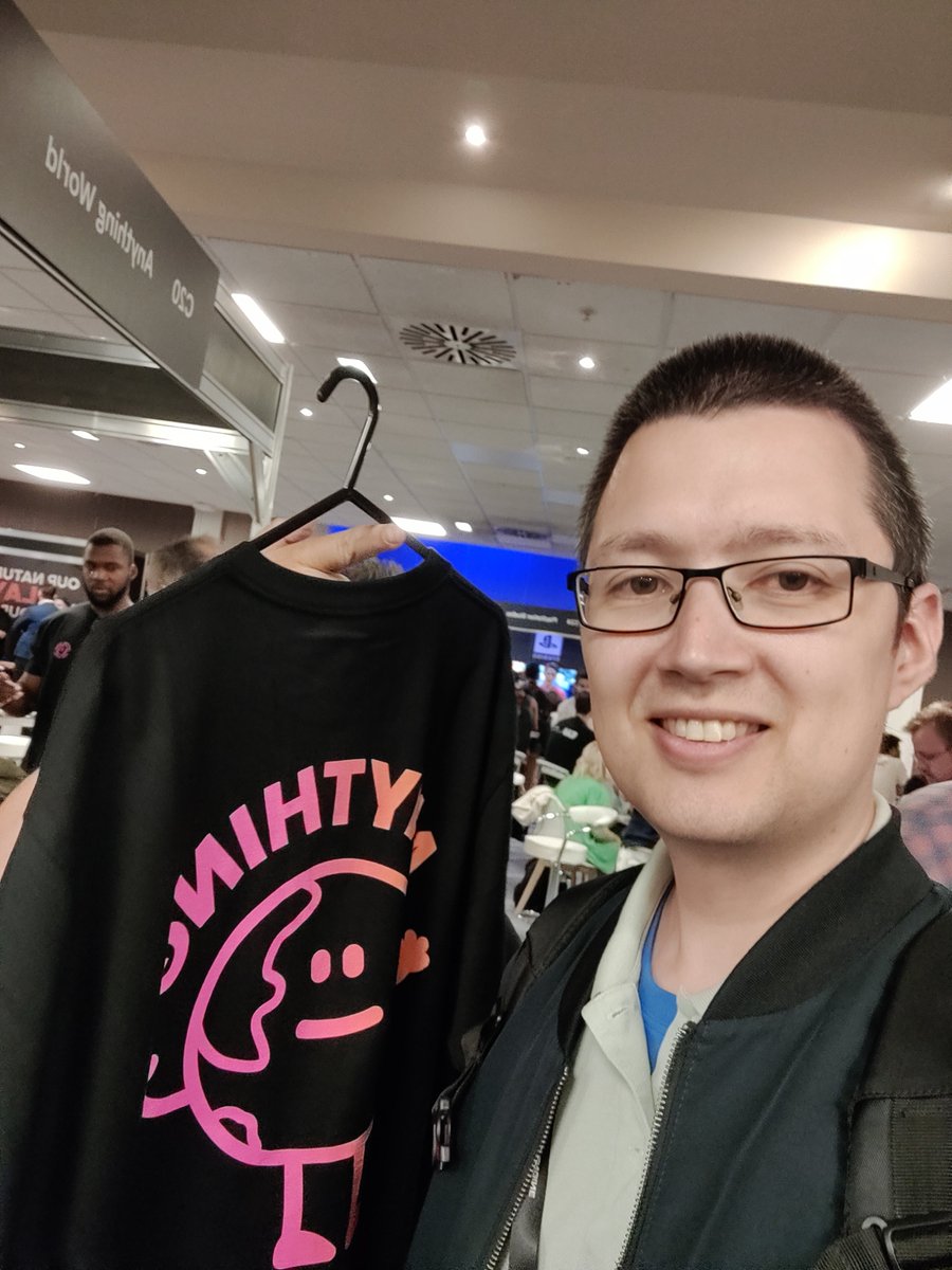 Sensei_Berserk's tweet photo. Enjoying @developbrighton at the @_AnythingWorld stand https://t.co/zZ8T5zwg1D