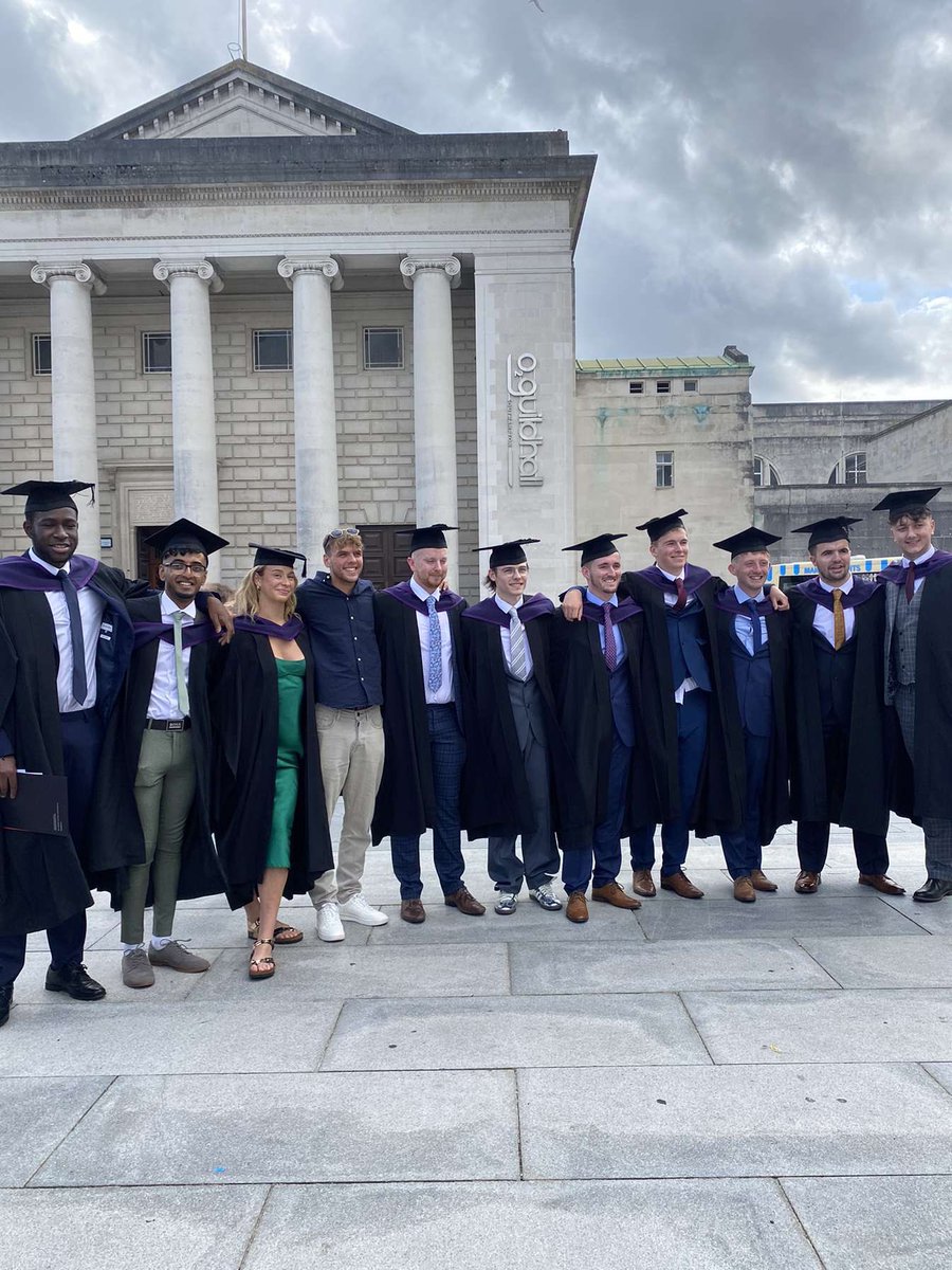 louis125moore's tweet photo. Although @SolentUni didn’t allow me to fully celebrate with my peers, at least I can say I’m delighted to have graduated! 

A massive thank you to @SolentSportsJ for not only the immense level of education given over the last 3 years, but also the memories and relationships ❤️ https://t.co/UvtEBm0ag6