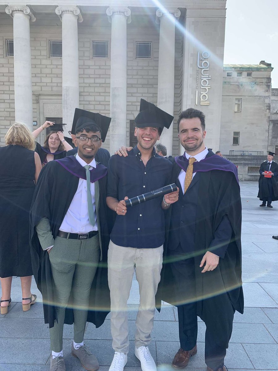 louis125moore's tweet photo. Although @SolentUni didn’t allow me to fully celebrate with my peers, at least I can say I’m delighted to have graduated! 

A massive thank you to @SolentSportsJ for not only the immense level of education given over the last 3 years, but also the memories and relationships ❤️ https://t.co/UvtEBm0ag6