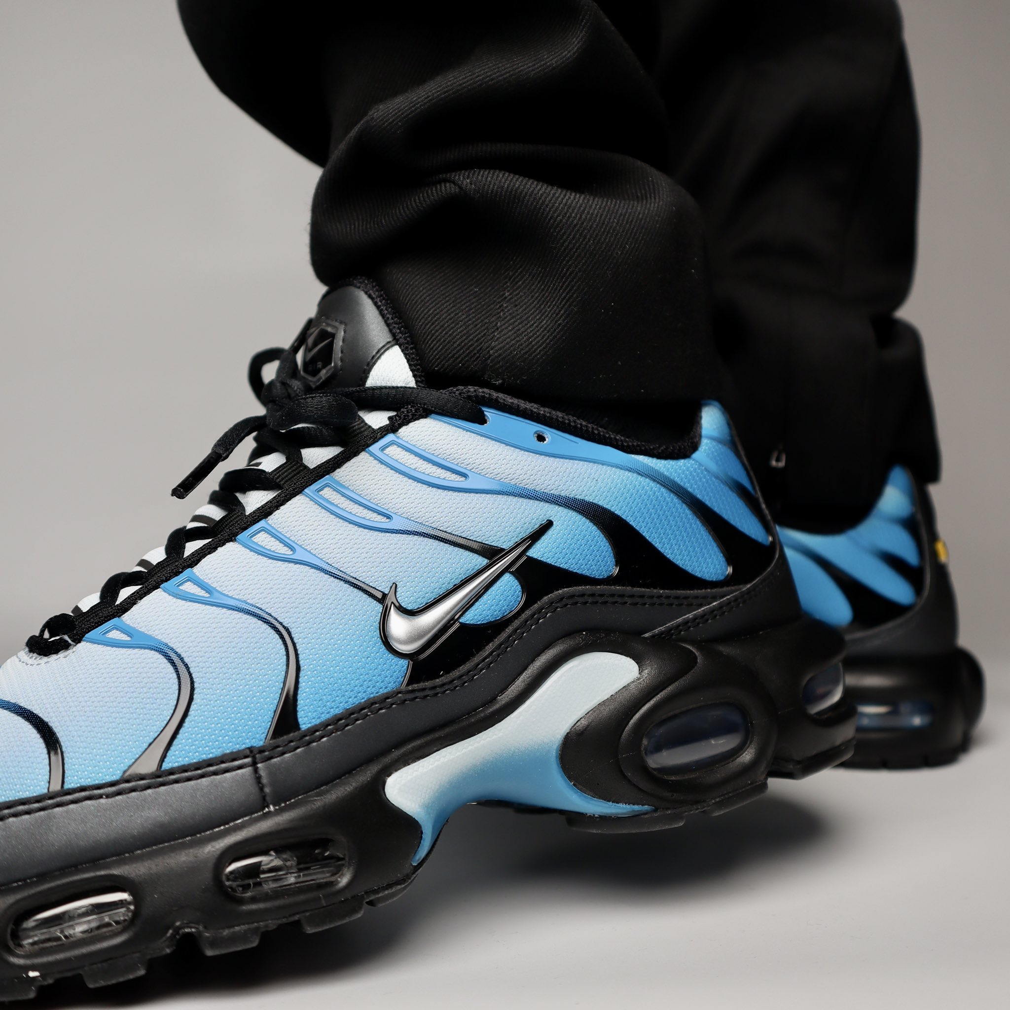 MoreSneakers.com على X: 