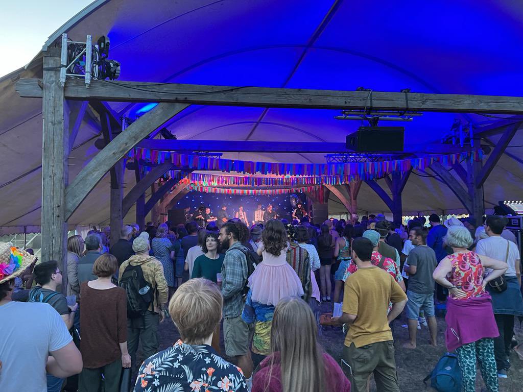 🌳 @Timberfest you were amazing! 

😎 We had the best time ever playing for you lovely lot &amp; think you’re festy is a total gem!

👍 Thanks for dancing your socks off &amp; being such a great crowd!
Keep an eye on thedestroyers.co.uk for more gig news! #summerfestival #folkmusic