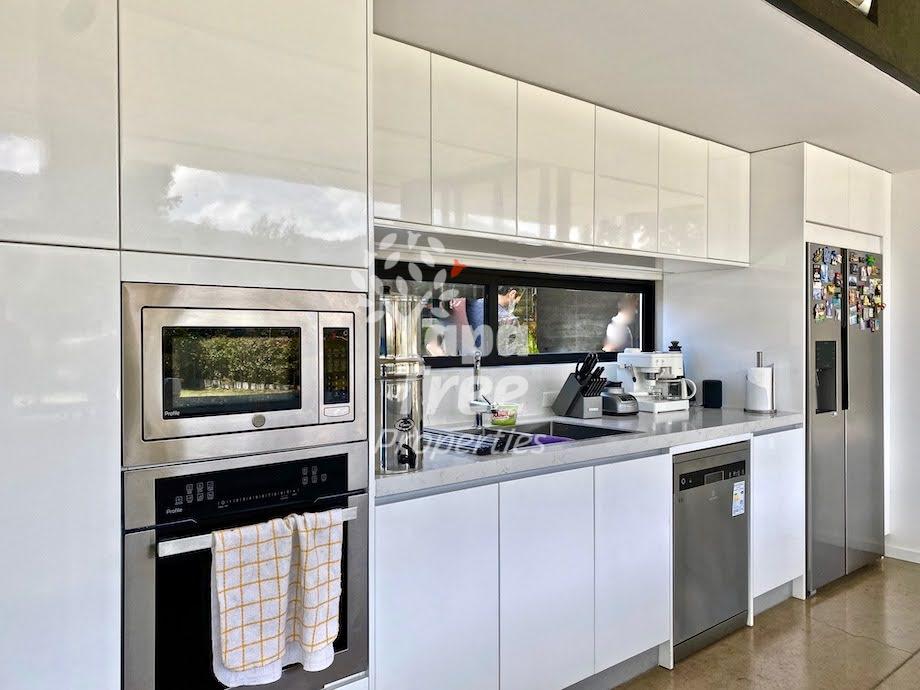YapaTreeRE's tweet photo. Stylish 5 BDR House 15 Mins From Cuenca

Sector: San Miguel de Putishi

 580K

More images &amp; info on our site.  https://t.co/q2uj76YQMy #Azuay #Ecuador #Cuenca #cuencaecuador🇪🇨 #CuencaProperties #ForSaleCuenca https://t.co/5hCzzn7vhy