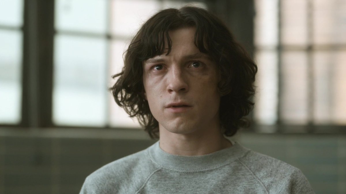 tomhollandorg's tweet photo. Totally Tom Holland - The Crowded Room: 1.07 'The Crowded Room' Stills &amp; Screen Captures - https://t.co/dg5ksY3z1l #TheCrowdedRoom https://t.co/oYOA4Jnl3N