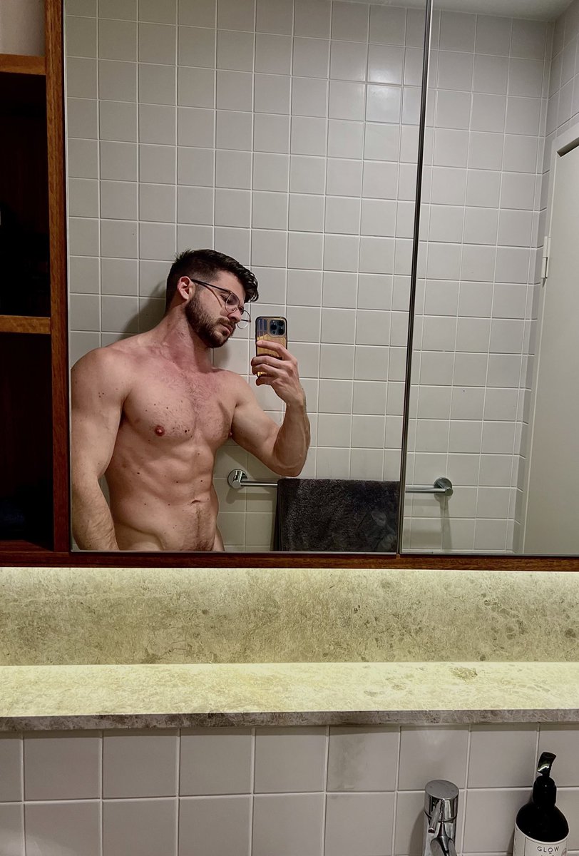 😈😈 My bf took my load all over his handsome face right after this pic.. RT if you want to see 💦💦

#gayonlyfans #onlyfans #onlyfanscomingsoon