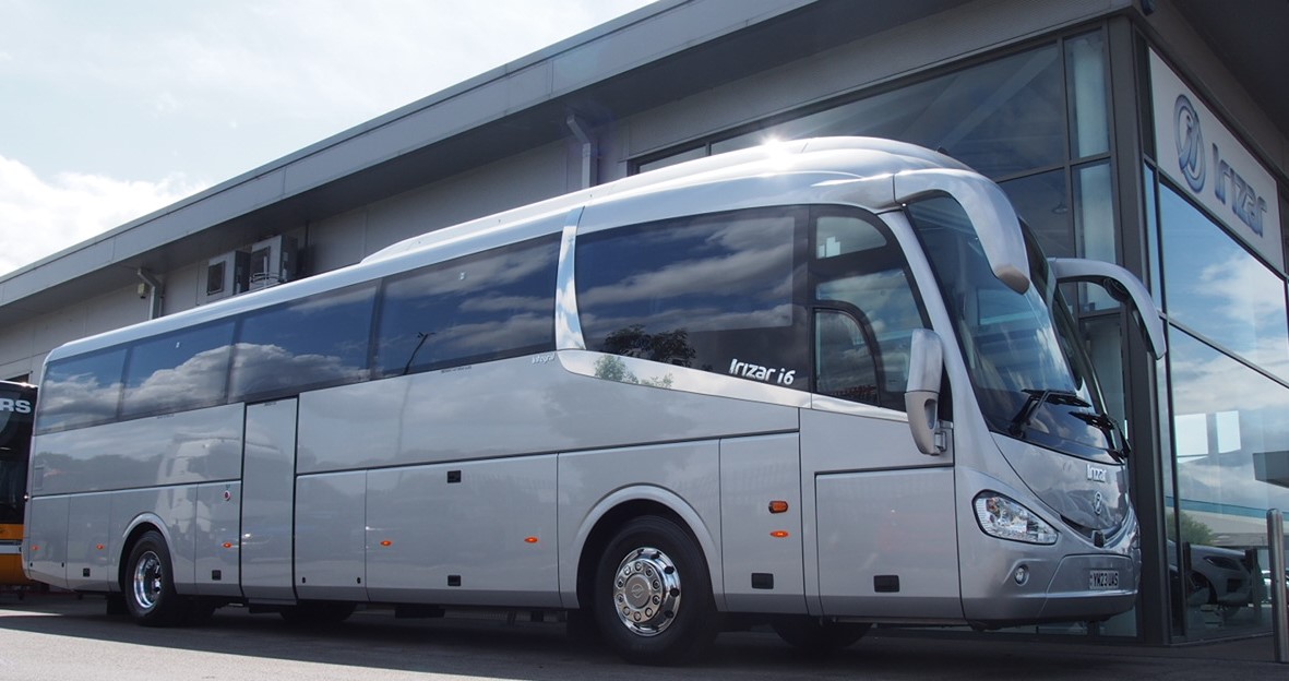 Today, John Gray, Area Sales Manager for Scotland &amp; Northern Ireland delivered an Irizar Integral i6 today to returning Irizar customer, Doigs of Glasgow

Learn more about the Irizar Integral i6
irizar.co.uk/model-range/ir…

#accessibletransport #psvar #coachindustry