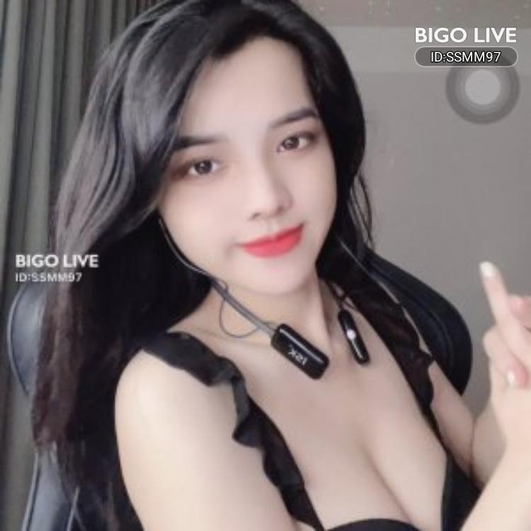 RNGNGDNG1's tweet photo. Mau lại đây #BIGOLIVE để xem buổi live của𝐒ữ𝐚💋 và kết bạn mới nhé！ https://t.co/HoM36yEEnu https://t.co/9cBGwHv106