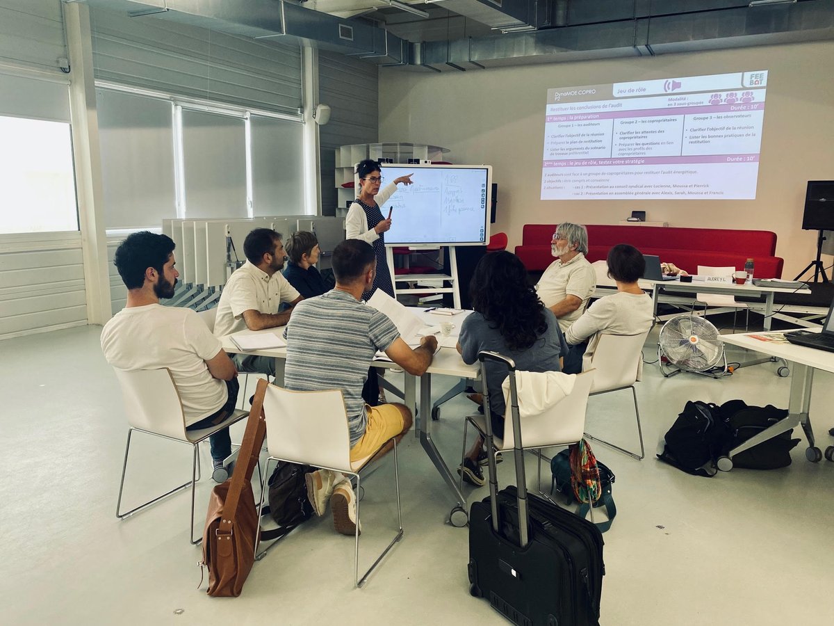 FormationsMaj's tweet photo. ❗️Pour la première fois à MAJ❗

👏 la DynaMOE COPRO 👏

Dernier jour pour nos stagiaires qui finissent leur parcours dans nos locaux !

Vous souhaitez être habilité sur la rénovation énergétique en copropriété ?  👇
https://t.co/ZFMRz2GhKX https://t.co/TGLOTzH5lk
