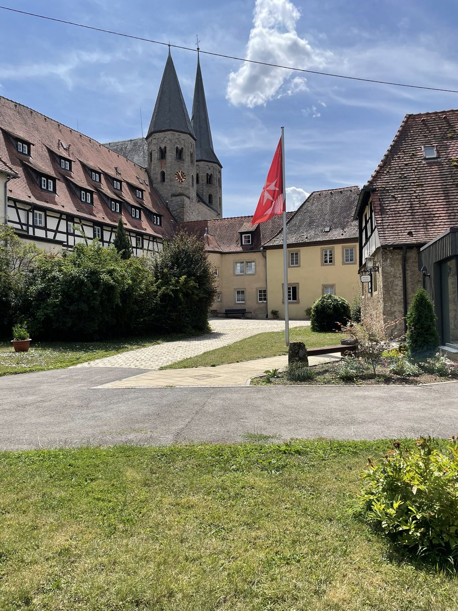 Wir sind im Kloster! Zu Gast bei den Maltesern in Bad Wimpfen zur Klausurtagung der Kosten- und Leistungsträger im Rettungsdienst Baden-Württemberg.
#ASBBaWü #asbbw #ASB #Rettungsdienst
<a href="/malteserDE/">Malteser in Deutschland</a> @drklvbw <a href="/DRKLVBadRK/">DRK LV Baden</a> <a href="/johanniter/">Johanniter-Unfall-Hilfe e.V.</a> @AOKBW @ikkclassic <a href="/vdek_BW/">vdek-LV Baden-Württemberg</a> 

Bild: ASB
