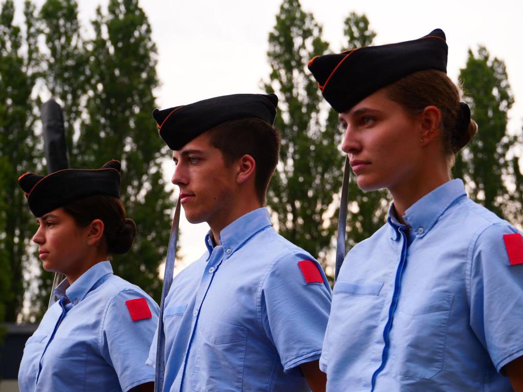 DRHATofficiel's tweet image. 👏Bravo aux élèves des 4 lycées militaires de l’@armeedeterre 🪖et aux #JeunesOps de l’EMPT : ils ont obtenu 100% de réussite au bac et au brevet ! 💪Des résultats #ALaHauteur qui témoignent de l’excellence des #formations  dispensées et du fort investissement scolaire des élèves