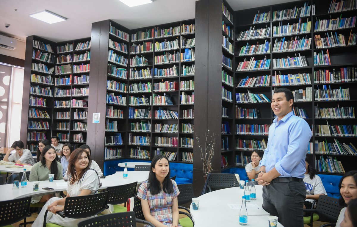 EUinKyrgyzstan's tweet photo. Twelve exceptional individuals from 🇰🇬 have been awarded #scholarships to embark on joint Master's degree programs in renowned #EuropeanUnion countries in 2023.

#EU4KG https://t.co/GHcqCuiAgf