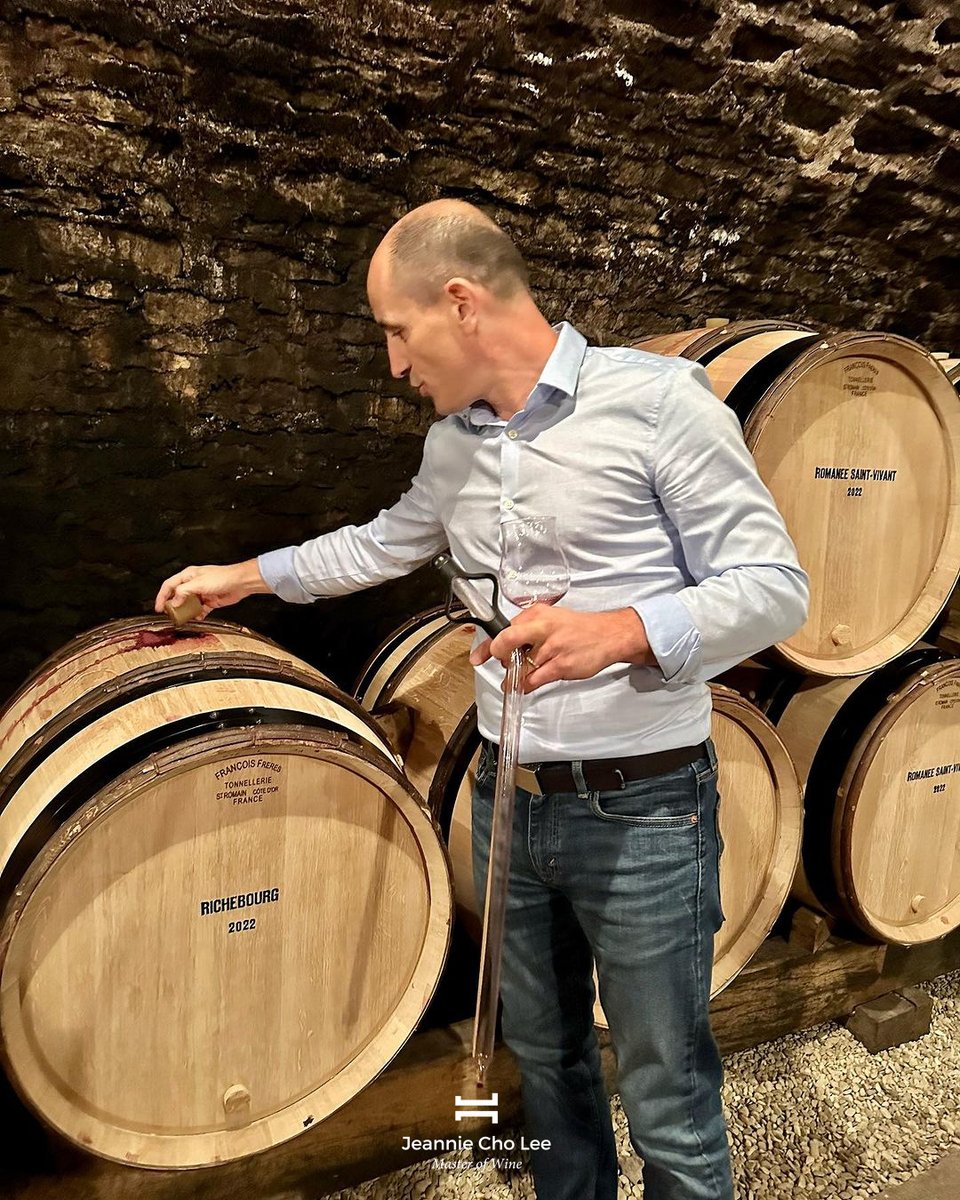 JeannieChoLee's tweet photo. Always a treat to taste at Domaine Leroy — the 2022s are superbly concentrated and all the wines in this vintage offer sumptuous tannins and persistent finish!
#winetasting #vosneromanee #musigny #richebourg #grandcru #bourgogne #burgundy #wine #winetime #winetasting #winelover https://t.co/QuJ5lCNnPI