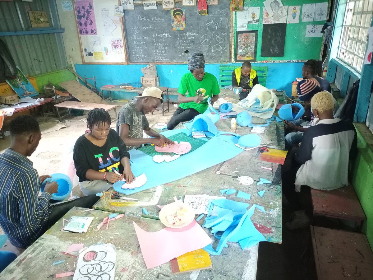 Sautiafrika's tweet photo. Crafting Change in Mukuru Community! 🌍✨ Witness the transformative power of art as Sauti Afrika dives into puppetry making, led by the incredible Art Boys. Together, we're not only creating captivating works of art, but also igniting positive change in the heart of Mukuru. https://t.co/kbk0GTc42N