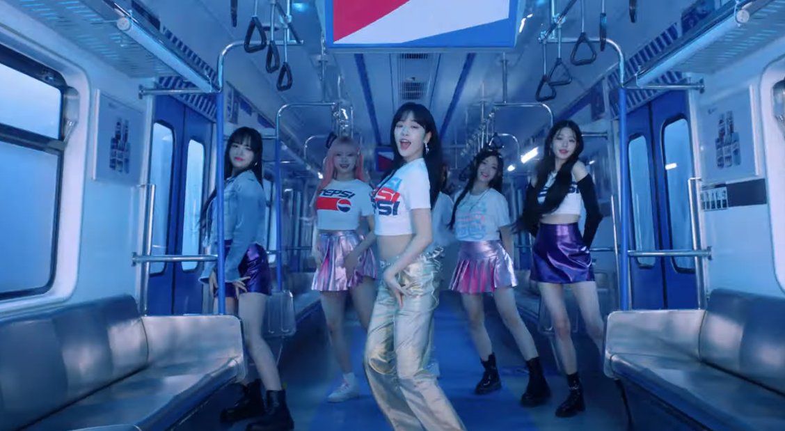 KpopIndiana's tweet photo. Girl group IVE has dropped a fun and refreshing MV for a 2023 Pepsi campaign! 

🎥 https://t.co/hny6H4lU36

#IVE #아이브 #アイヴ #PEPSIxSTARSHIP
#IWANT #펩시 #PEPSI_ZERO_SUGAR 
#펩시제로슈거 #광고 @IVEstarship https://t.co/SDyPGFvvN3