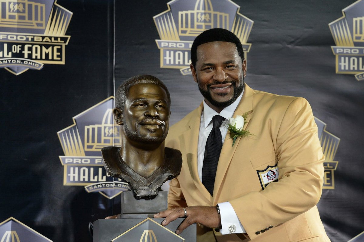 Pro Football Hall of Famer and Super Bowl Champion @JeromeBettis36 resides on our Board of Directors. “The foundation’s mission to diminish the impact of head injuries goes beyond professional sports – and has the potential to impact every kid who is injured. ” 🧠
