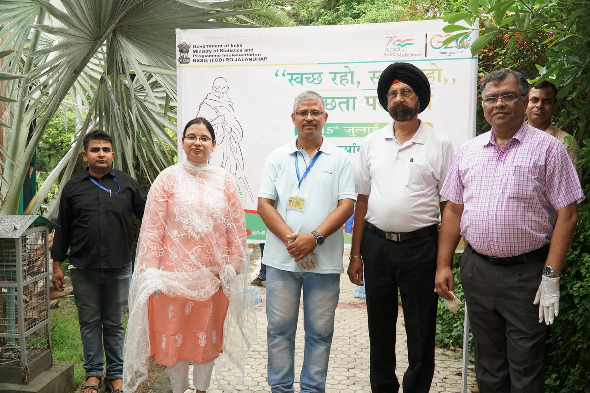 umeshkumarlimbu's tweet photo. NSO(FOD) Jalandhar conducted an awareness cum cleanliness camaign on 13.07.23 under the able guidance of Viney Kumar, JD (ISS), Pallavi Agrawal Srivastava, DD (ISS) &amp; Umesh Kumar Limbu.
@GoIStats @swachhmospi
@PIB_India @CBCJalandhar @CBC_Chandigarh @narendramodi @DCJALANDHAR_PB https://t.co/y6buC7pHdF