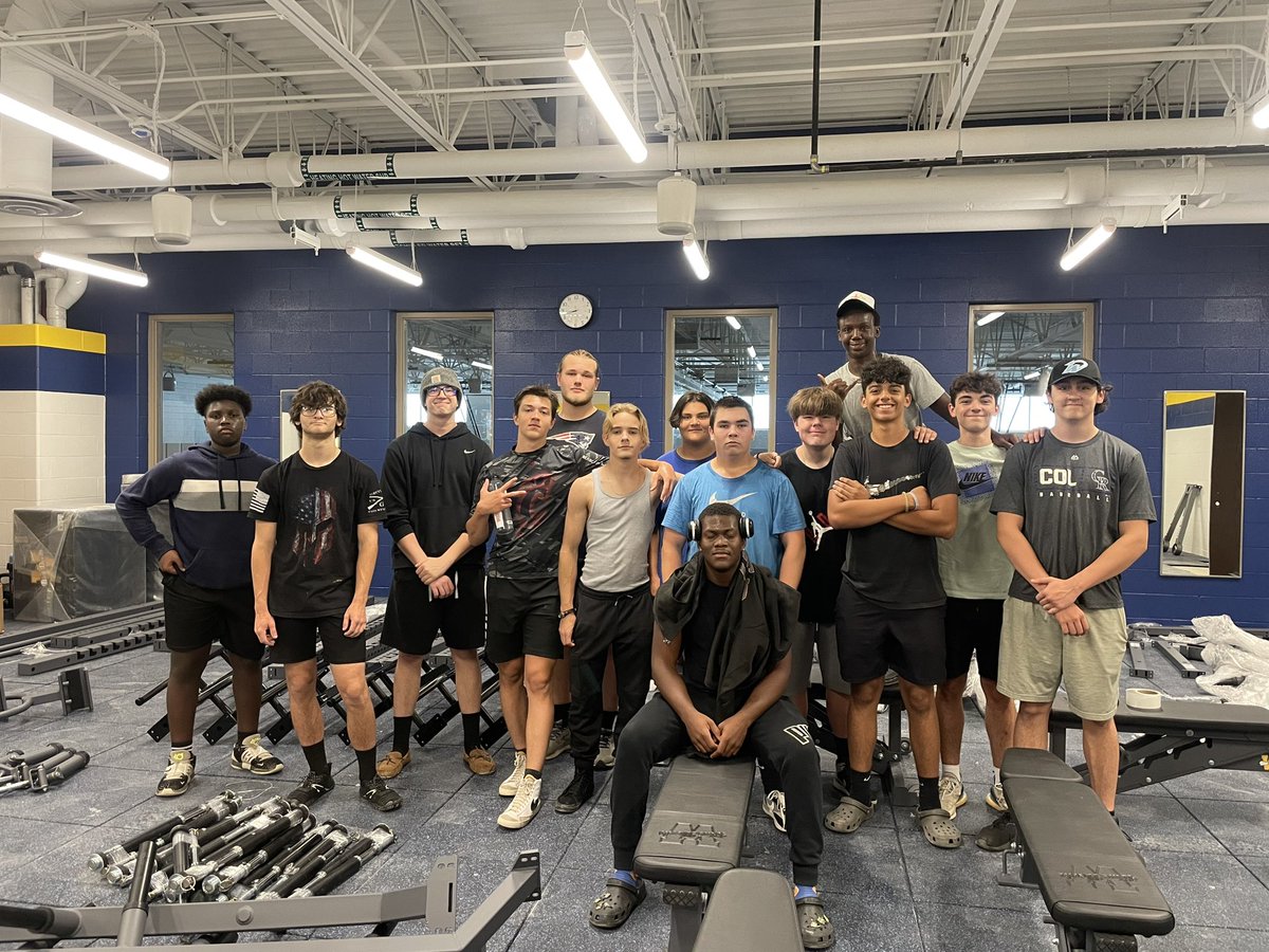 wickliffefb's tweet image. Thanks to the guys that helped bring equipment into our new weight room! Very excited to see the finished product!#Devilup