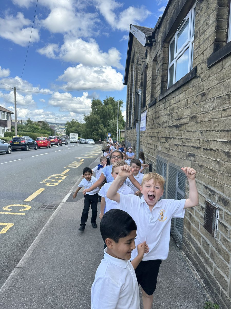 stjosephskly's tweet photo. Apple are exploring their local area in preparation for map drawings… followed by a play in the park to enjoying the sunshine ☀️ #AppleClass #SJKGeography https://t.co/89rsMJ6tgx