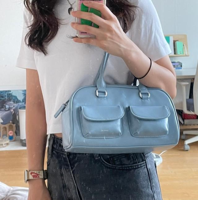 thisismynana's tweet photo. stand oil chubby bag รีสต็อกแล้วค่าา ใครกำลังรออยู่รีบพรีด่วนเพราะน้องหมดเร็วม้ากก🥲 สีฟ้า สีขาวรีกี่รอบก็หมดตลอด รอบนี้ได้ราคาเมมเบอร์ด้วยคุ้มมาก💗

〰️3490.- รวมส่ง!

#พรีเกาหลี #พรีออเดอร์เกาหลี #standoil #chubbybag #พรีstandoil https://t.co/2SJsE9GIC3