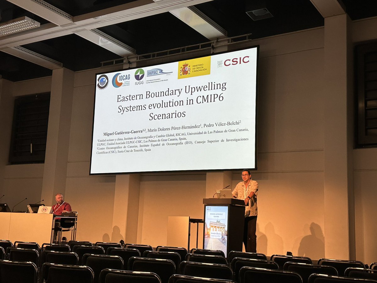 lolailolei's tweet photo. Our group presenting at the #iugg2033 #iapso @IOCAG1 https://t.co/IOVUHWFgSO