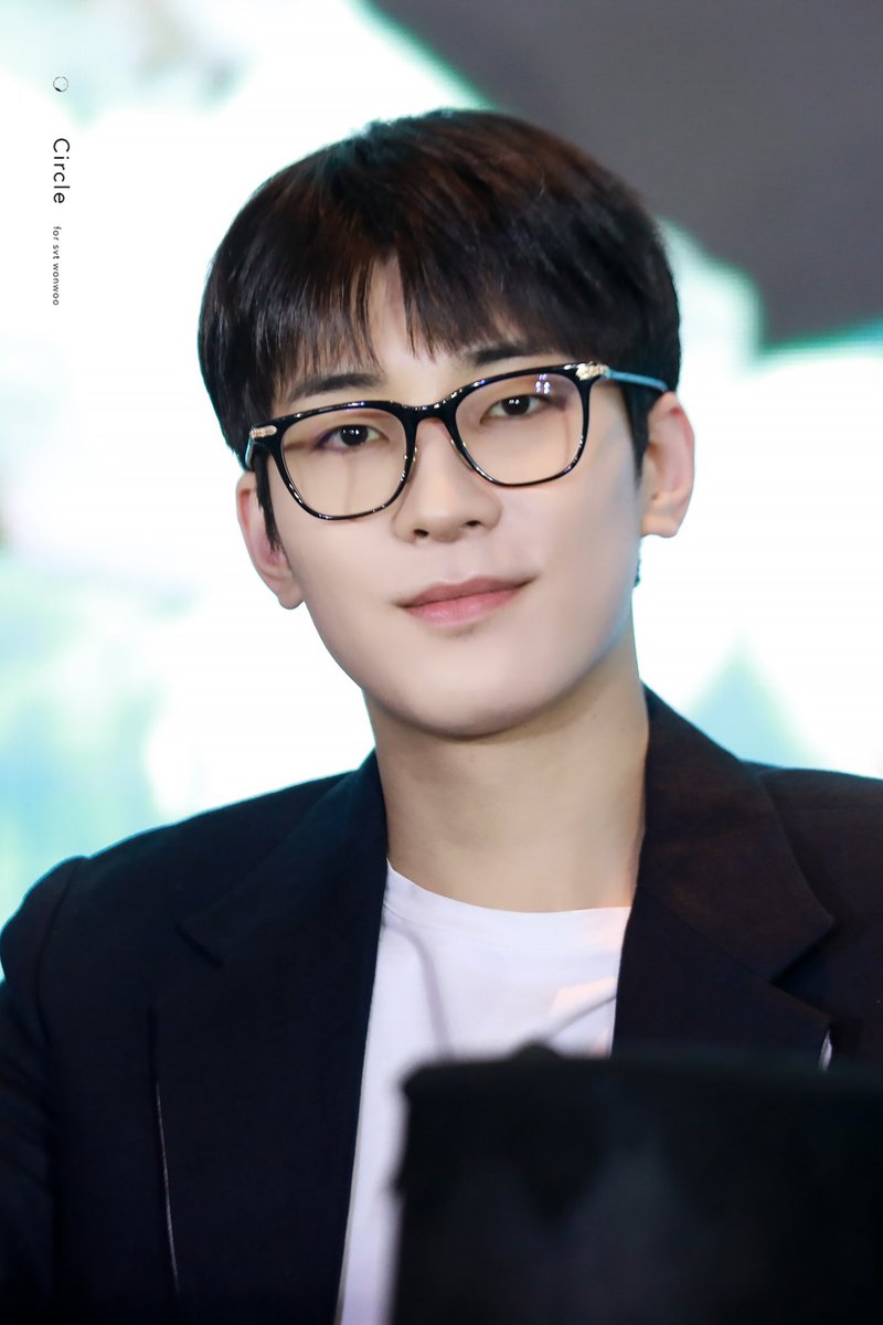 Circle960717's tweet photo. 230710 광저우 팬싸

#원우 #WONWOO #세븐틴⁠ ⁠⁠⁠⁠⁠⁠⁠⁠#SEVENTEEN⁠⁠⁠⁠⁠ #ウォヌ #절세미남 #절세미남전원우 https://t.co/7eGNeoyPBk