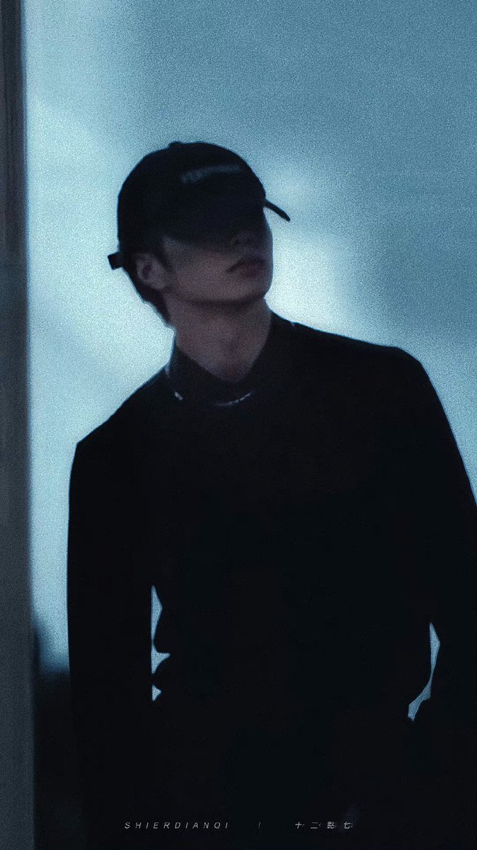 bzsrs_'s tweet photo. 我是被刘耀文囚禁的性奴，晚上他回到家衣服都来不及脱下就把我从床上捞起来，脱下裤子掐着我的腰，托起屁股后入，“逃啊，白��不是哭着说要走？把你操死在床上你还有力气淘吗？”做完爱又帮我洗澡，放在床上小心翼翼的亲我，告诉我他爱我，他只是太爱我。 https://t.co/PSMoYVzz7P