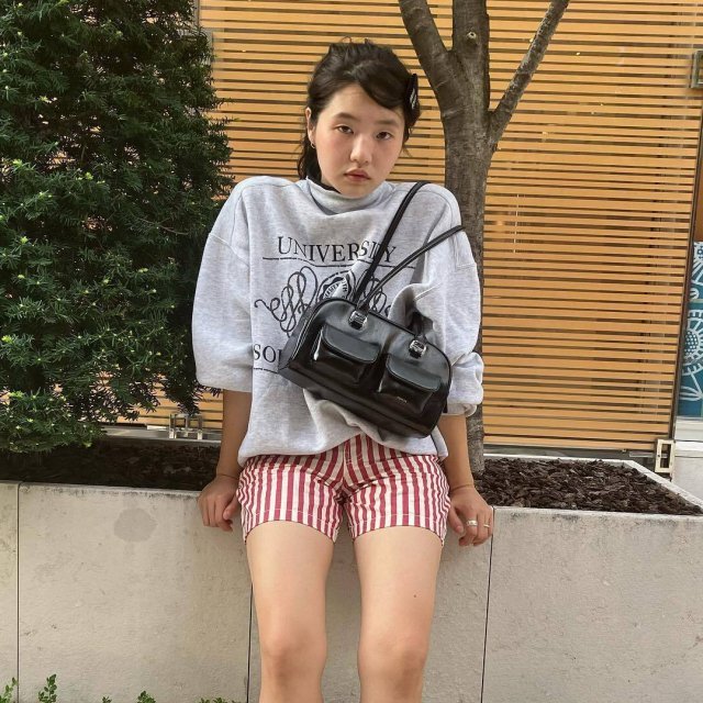 thisismynana's tweet photo. stand oil chubby bag รีสต็อกแล้วค่าา ใครกำลังรออยู่รีบพรีด่วนเพราะน้องหมดเร็วม้ากก🥲 สีฟ้า สีขาวรีกี่รอบก็หมดตลอด รอบนี้ได้ราคาเมมเบอร์ด้วยคุ้มมาก💗

〰️3490.- รวมส่ง!

#พรีเกาหลี #พรีออเดอร์เกาหลี #standoil #chubbybag #พรีstandoil https://t.co/2SJsE9GIC3