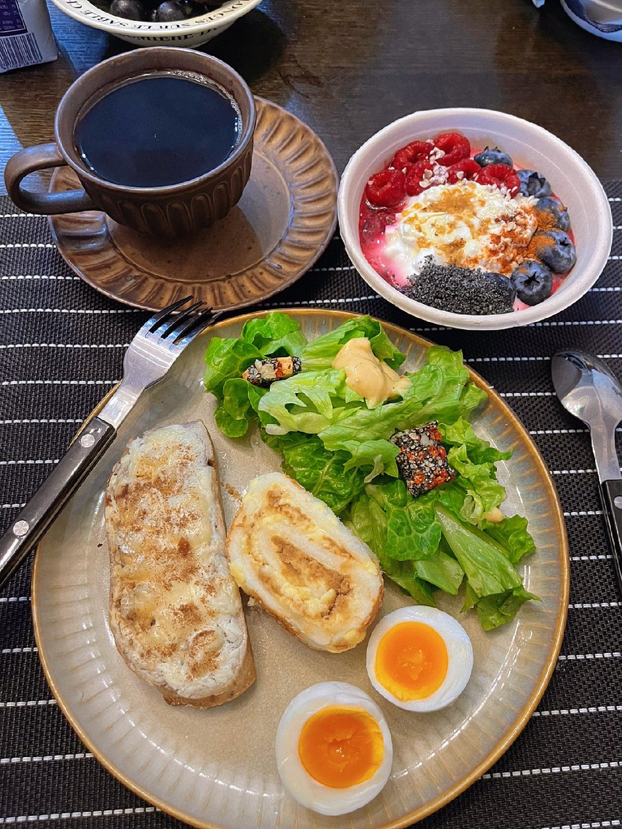 A good day starts with a beautiful and delicious morning
#healthyrecipes #balancediet #balancedmeals #healthyeating #breakfast #healthybreakfast